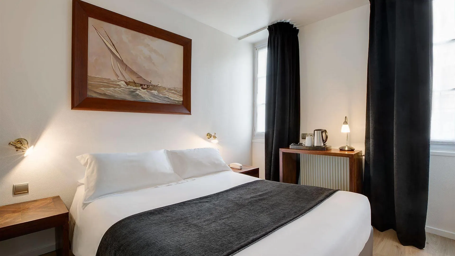 Hotel Monsieur Helder Paris 3*,  France