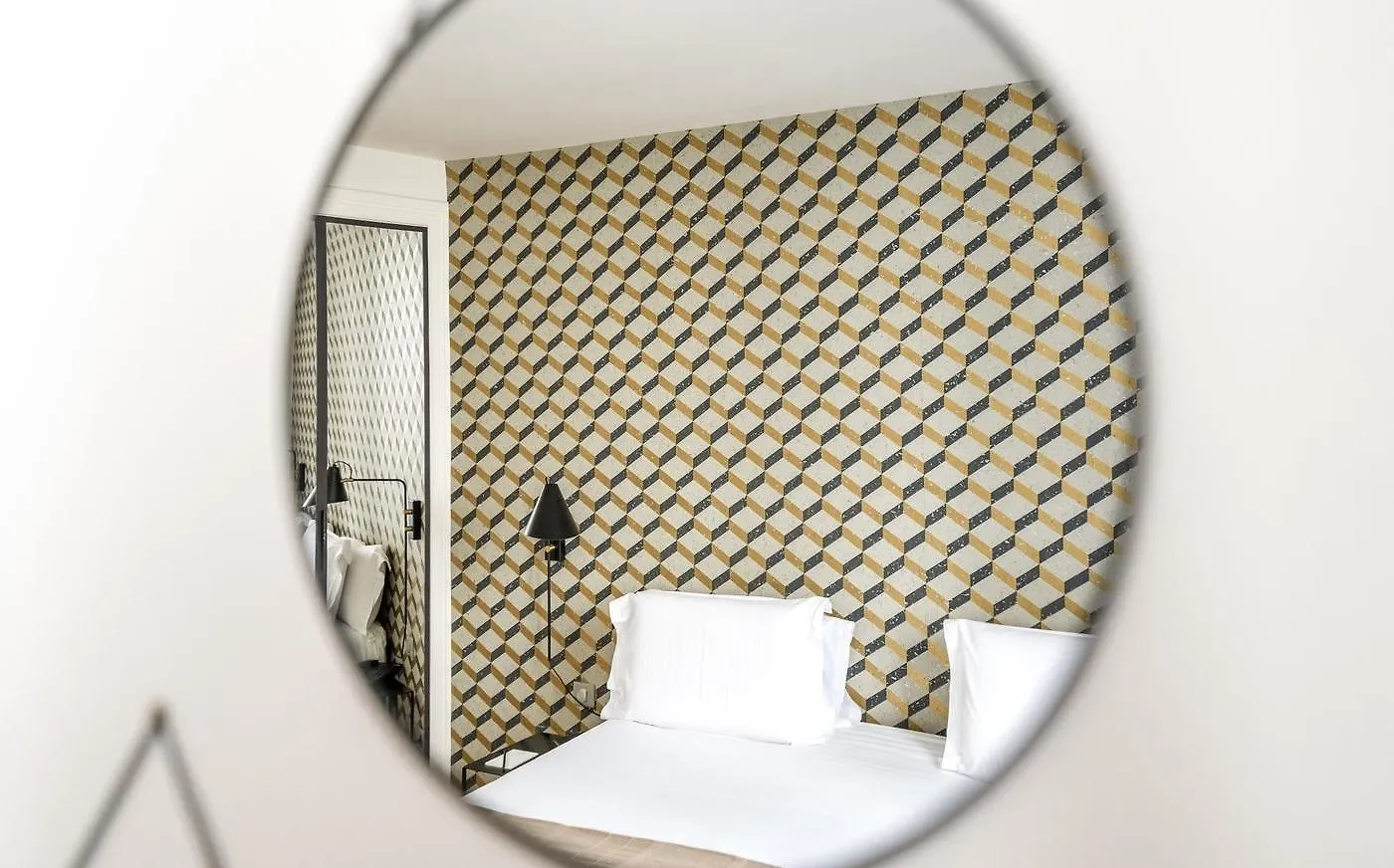 Hôtel Monsieur Helder Paris 3*,